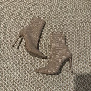 Steve Madden Tan Studded Heeled Boots
